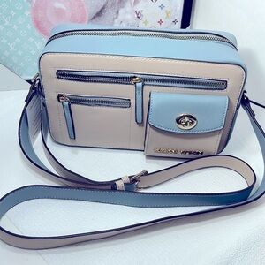 Adrienne Vittadine Color block camara bag